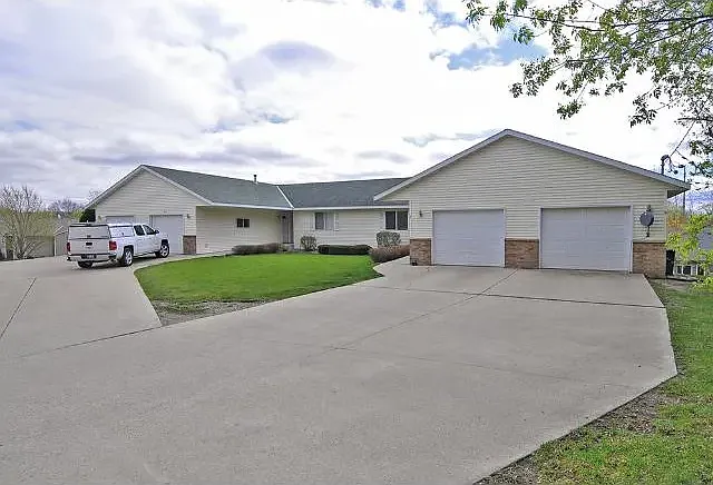 829 Reed Ave #2