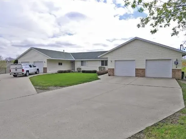 829 Reed Ave APT 2, Faribault, MN 55021