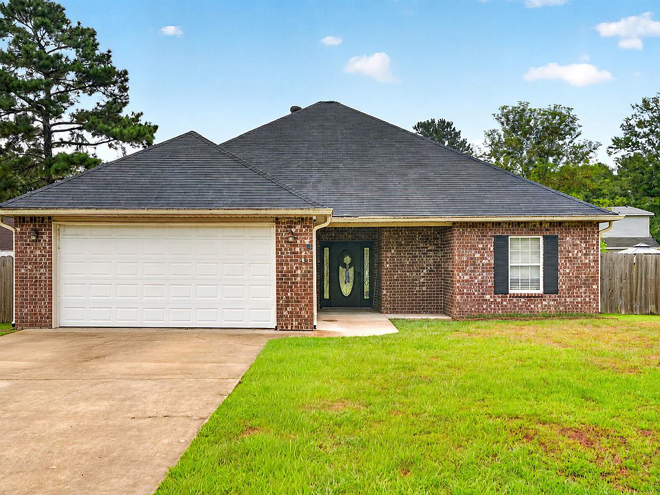 1st image of 13 Magenta Ln