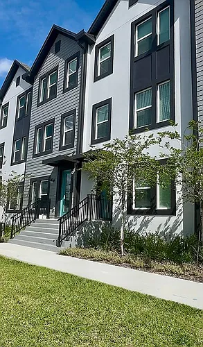3418 W La Salle St Photo 1