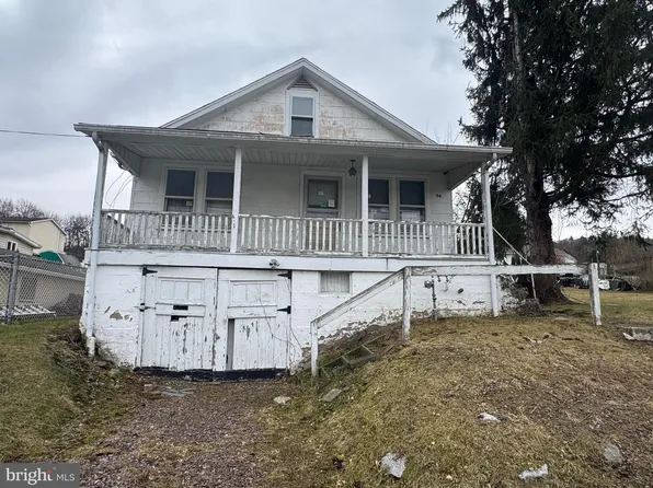 54 Spruce St, Nanticoke, PA 18634