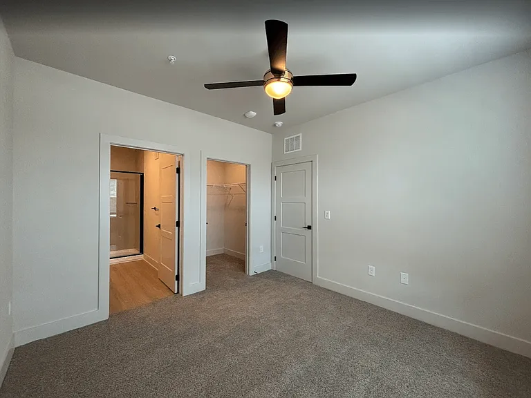 District on the Etowah Apartments — Photo 1401