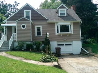 1118 Lockwood Rd, Barberton, OH 44203