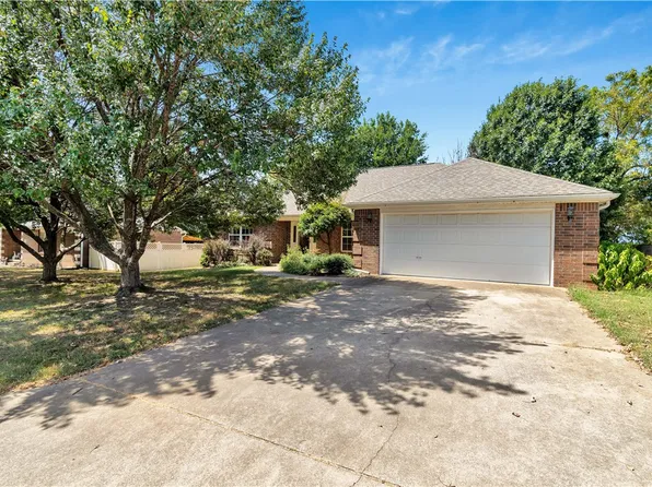 340 Beca Ln, Prairie Grove, AR 72753