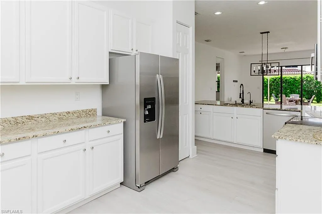 5360 Brin Way - Maple Ridge - Castro Hulett — Photo 2