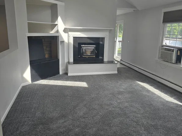 (undisclosed Address), Islip, NY 11751