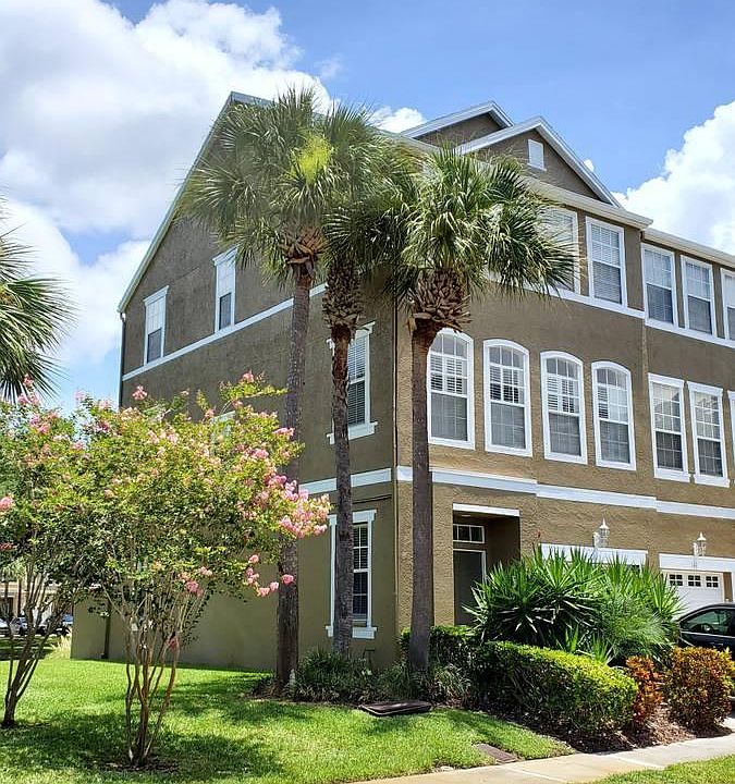 Beautiful Bayshore Pointe Townhome