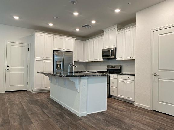 4th image of 2072 Terrawood St