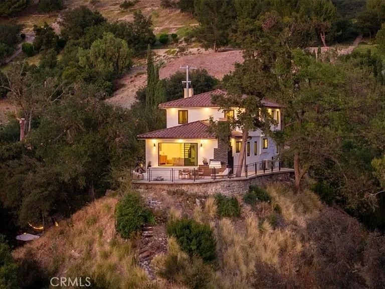 11111 Tujunga Canyon Blvd — Photo 4