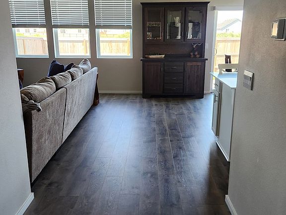 5th image of 1011 Stubb Rd