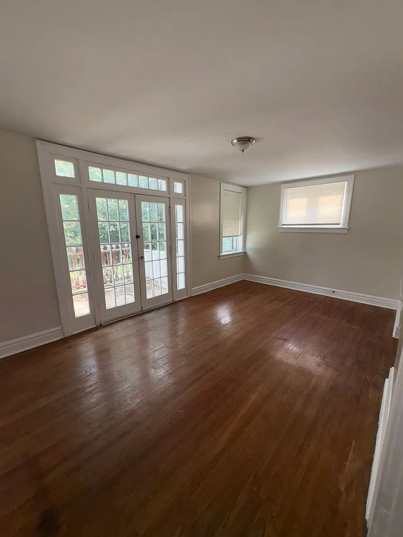 3632 Phillips Place — Photo 4