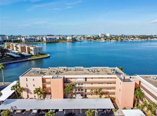 7665 Sun Island Dr S APT 209, South Pasadena, FL 33707