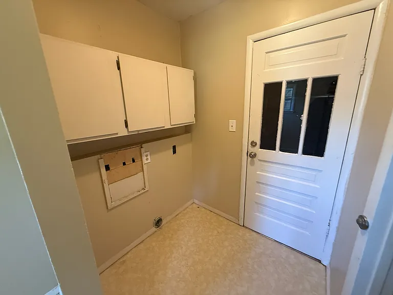 109 Jefferson Ave — Photo 8