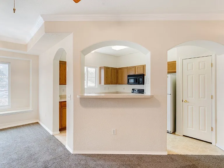3625 Strawberry Field Grv #D — Photo 9