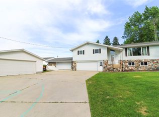 N4005 Twin Lake Ln, Eden, WI 53019