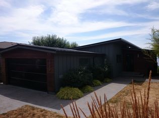 3449 58th Ave SW, Seattle, WA 98116