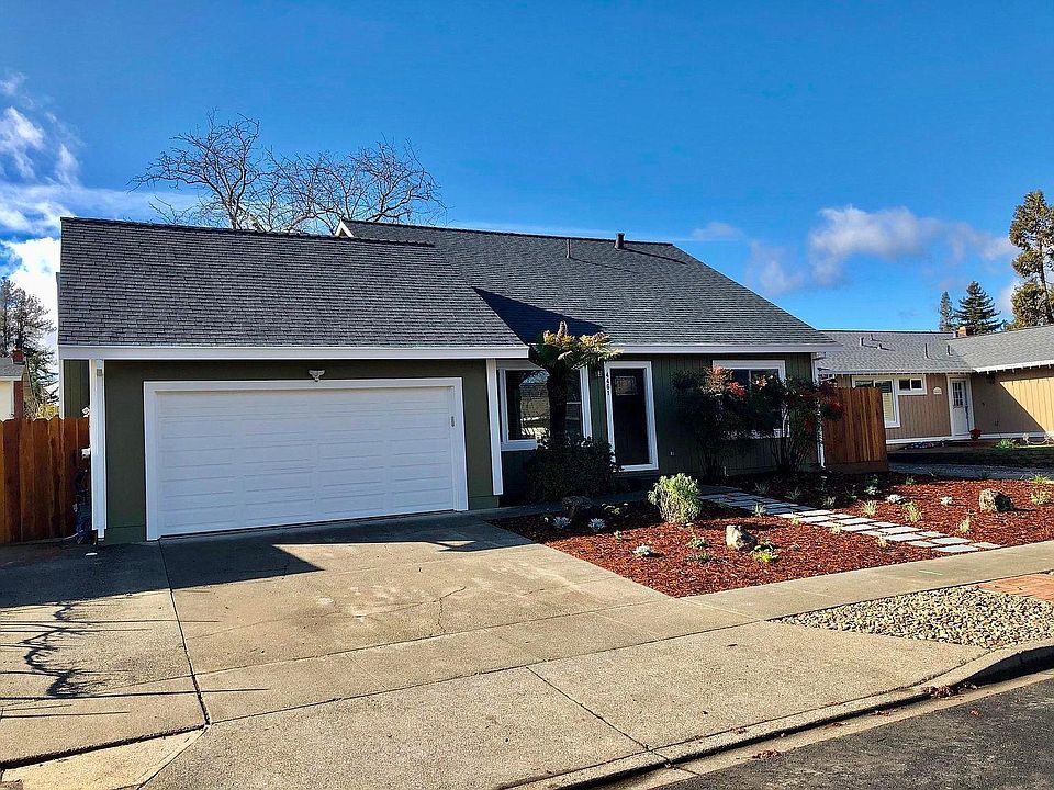 1st image of 4461A Meadowlark Dr