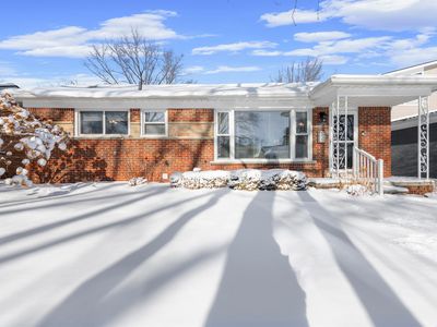 915 Midland Blvd, Royal Oak, MI, 48073