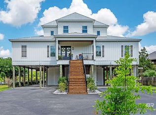 15196 River Rd, Fairhope, AL 36532