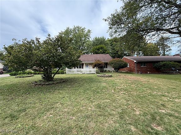 3rd image of 3296 Cricket Dr