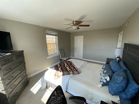 Bedroom #1 (13 x 16)