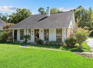 13380 Savannah Dr, Walker, LA 70785