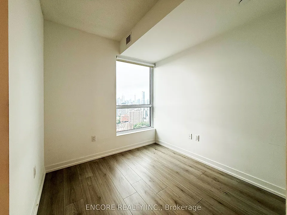 395 Bloor St E #3801