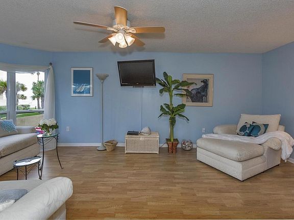 003_Living Room