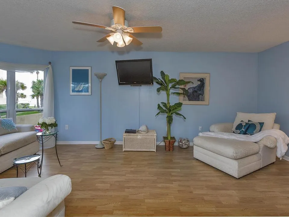 003_Living Room