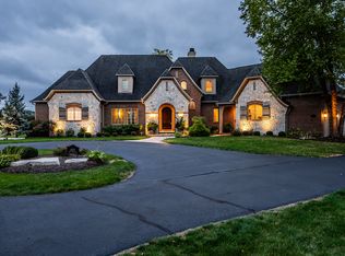 8535 Hunt Club Rd, Zionsville, IN 46077