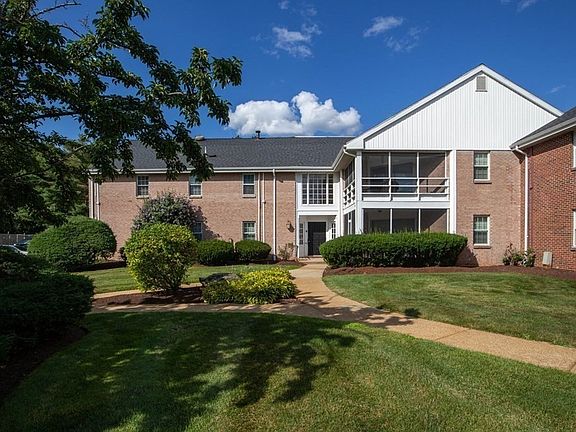 2nd image of 41 Jessica Dr APT D