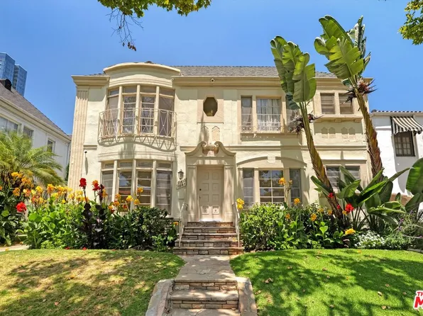 9945 Robbins Dr APT 102, Beverly Hills, CA 90212