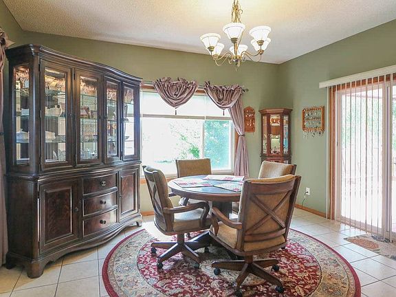 5th image of 1417 E Hiddenridge Cir