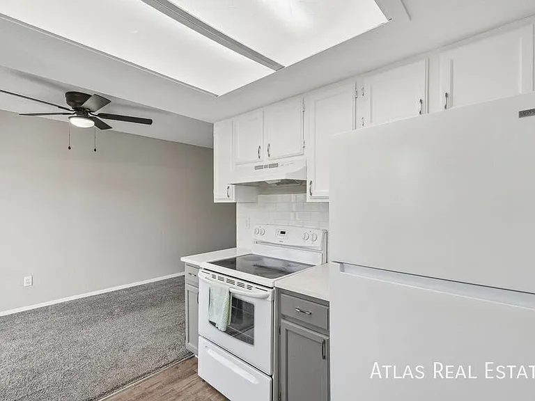 3027 Starlight Cir — Photo 16
