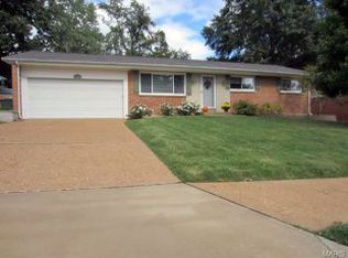 8922 Red Oak Dr, Saint Louis, MO