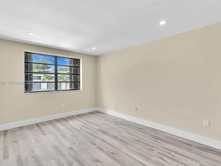 9124 Collins Ave #304 — Photo 23
