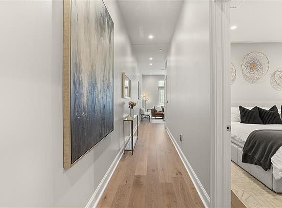 3rd image of 731 Saint Charles Ave APT 408