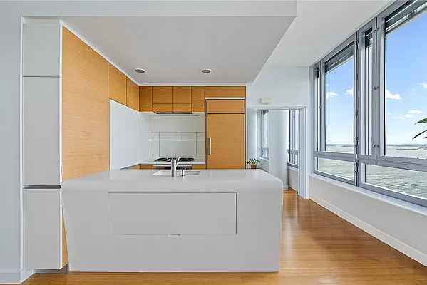 Rented by Battery Park Realty | media 2