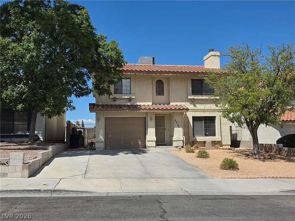 3 bed, 2.5 bath, 1873 sqft, $2,020 — Photo 1