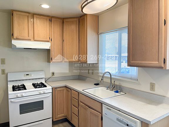 2nd image of 1592 Foxworthy Ave