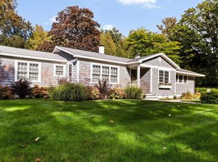 116 W Hill St, Leland, MI 49654