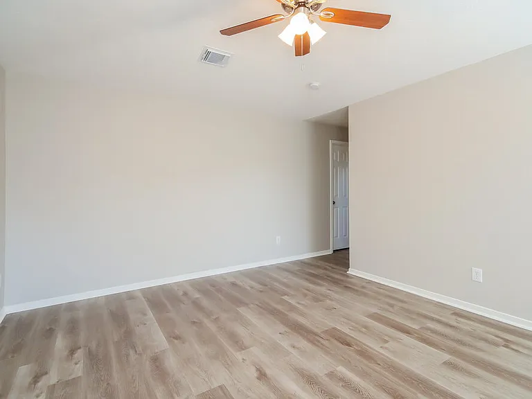 3121 Centennial Village Dr — Photo 11