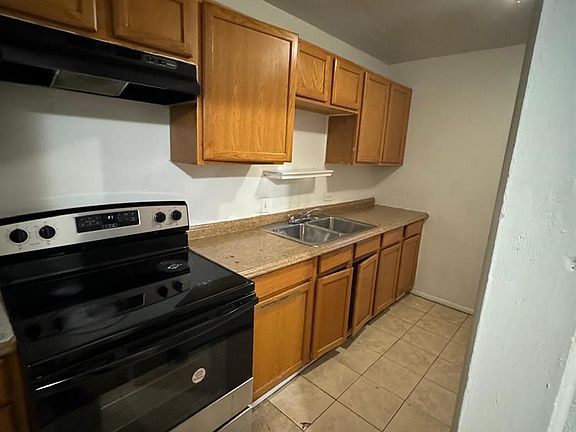 4th image of 4128 W Kentucky Avenue