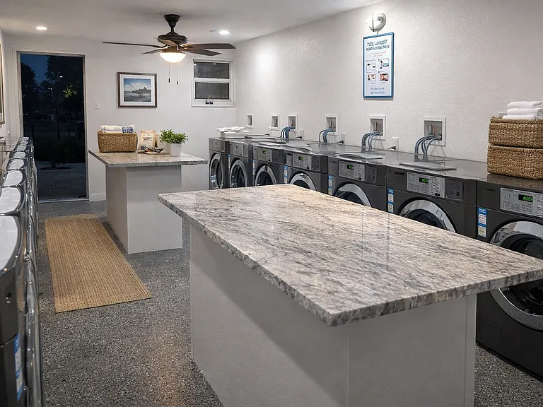 Oak Leaf Apartments — Photo 12
