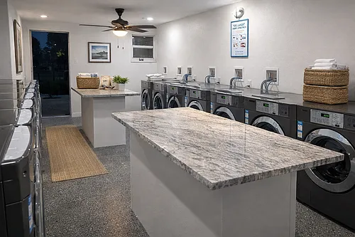 Oak Leaf Apartments Photo 1