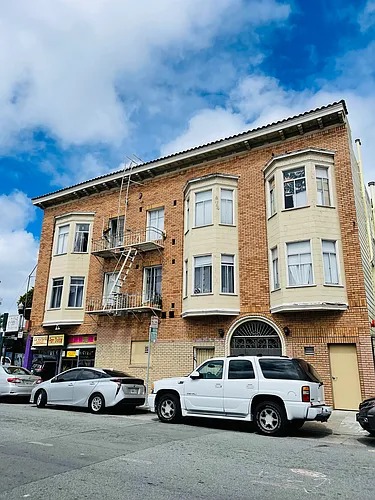 905 Capp St #1 Photo 1