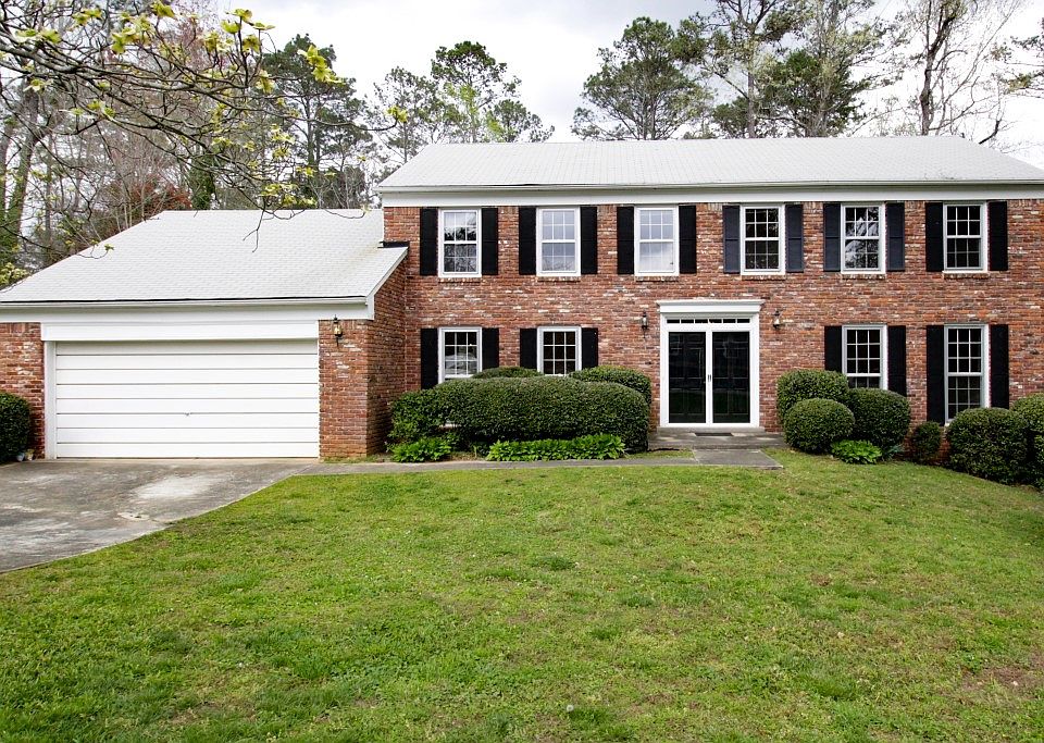 1st image of 3743 Fox Hills Dr SE