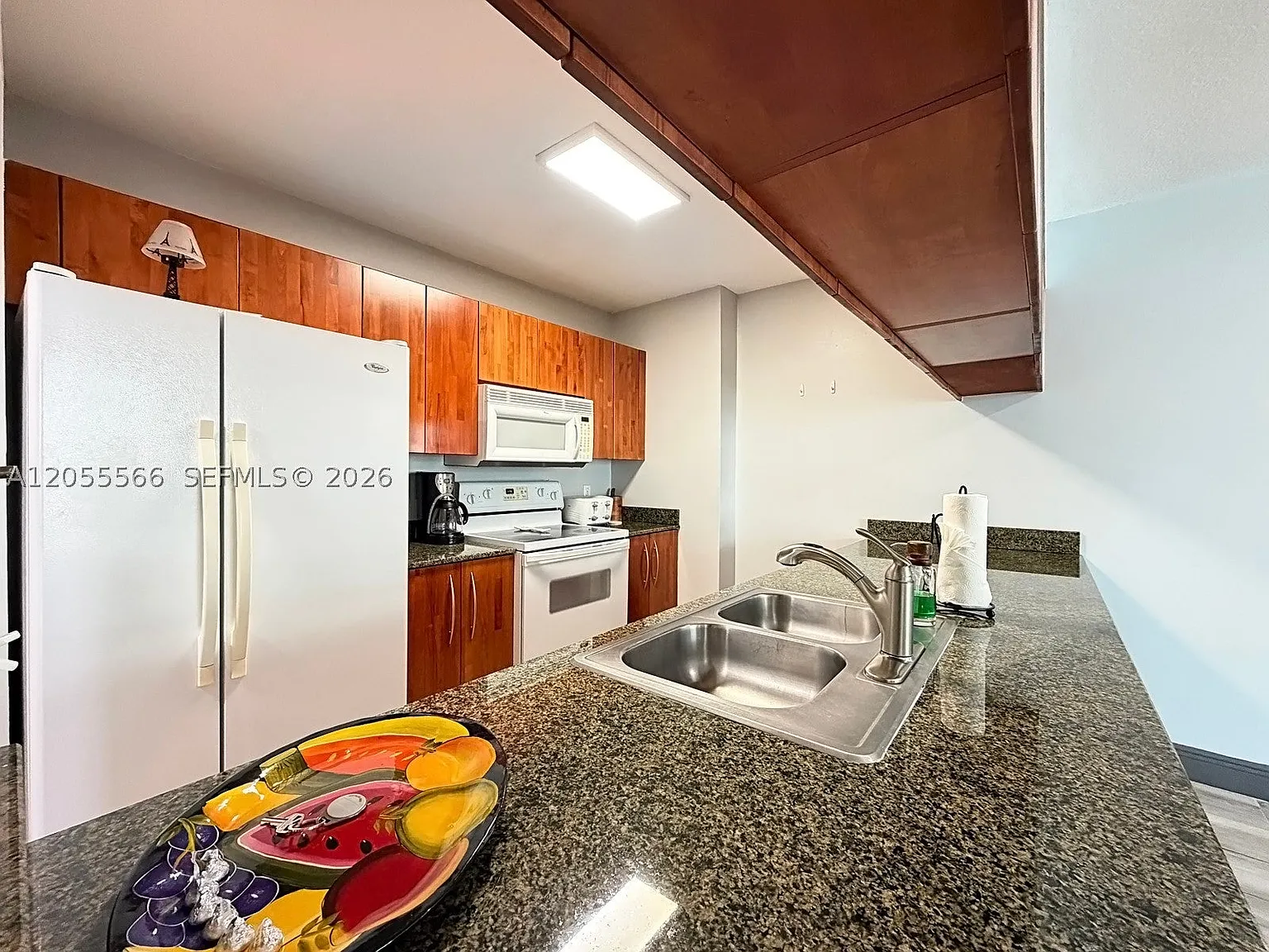1 bed, $3,000 — Photo 4