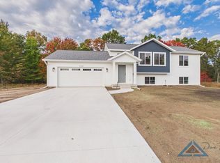 2728 Willowstone Dr, Muskegon, MI 49442