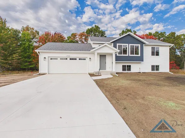 2728 Willowstone Dr, Muskegon, MI 49442